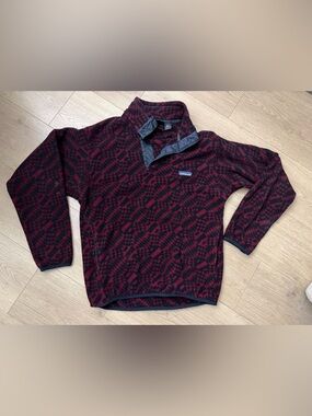 Patagonia Men's Red/Black Patterned Snap-T Pullover Fleece Sweater